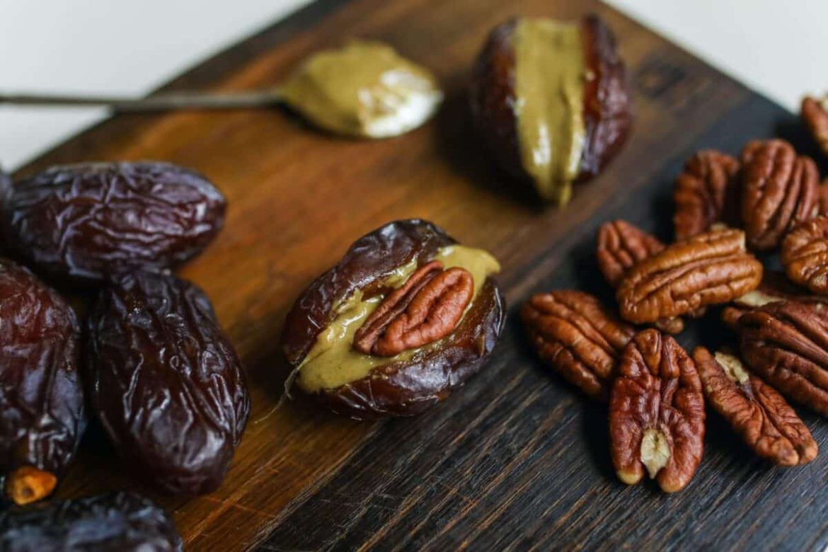 التمر و فوائده العظيمة كم عدد التمور التي تتناولها في اليوم